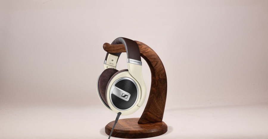The 7 Best Headphones For Piano Playing