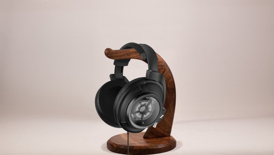 The 5 Best Headphones For Big Ears - Which One Should You Get?
